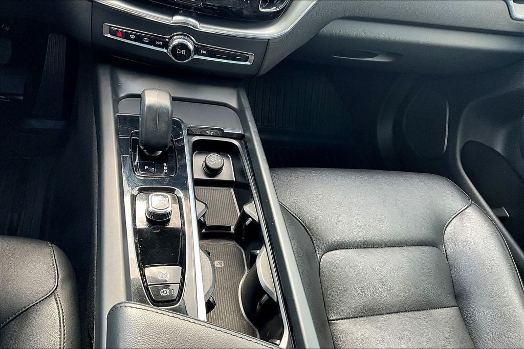 2023 Volvo XC60 B5 Core