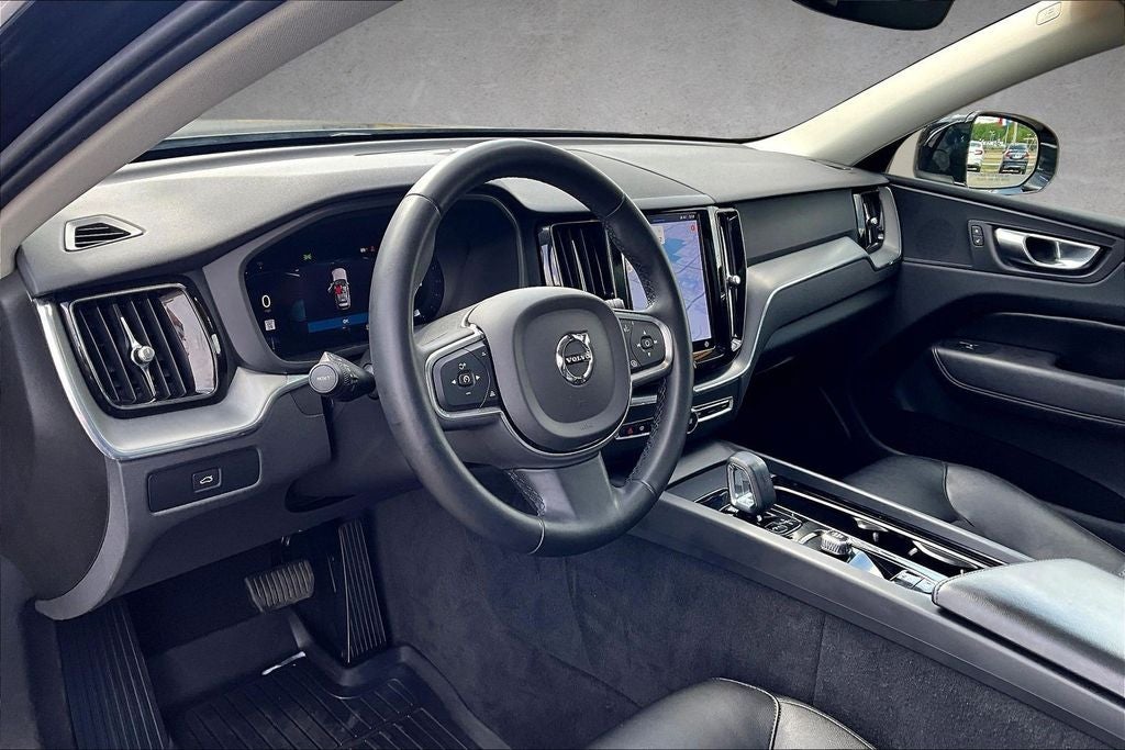 2023 Volvo XC60 B5 Core