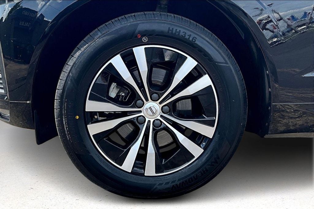 2023 Volvo XC60 B5 Core