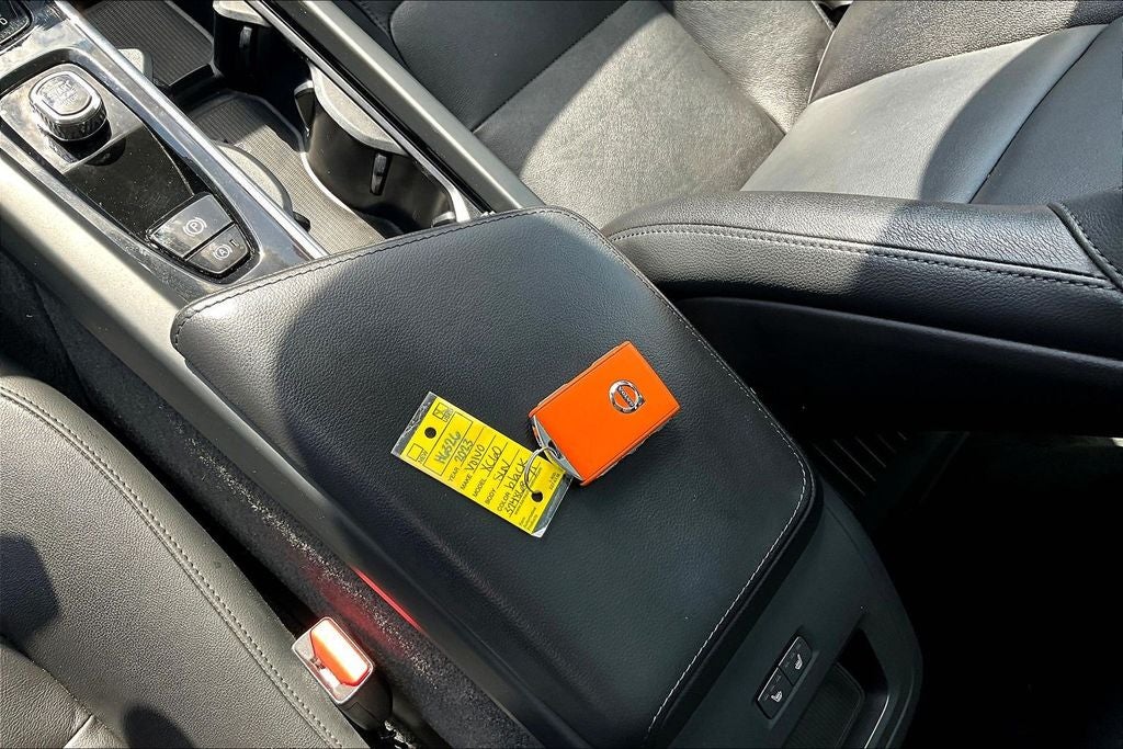 2023 Volvo XC60 B5 Core