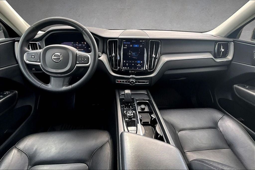 2023 Volvo XC60 B5 Core