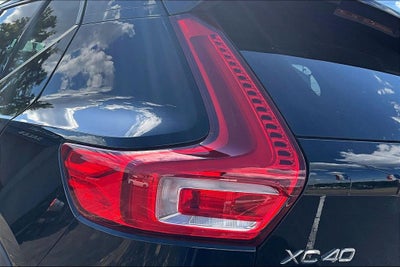 2023 Volvo XC40 B5 Plus Bright Theme