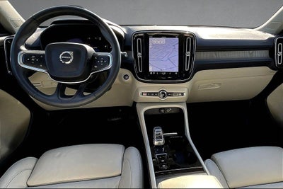 2023 Volvo XC40 B5 Plus Bright Theme
